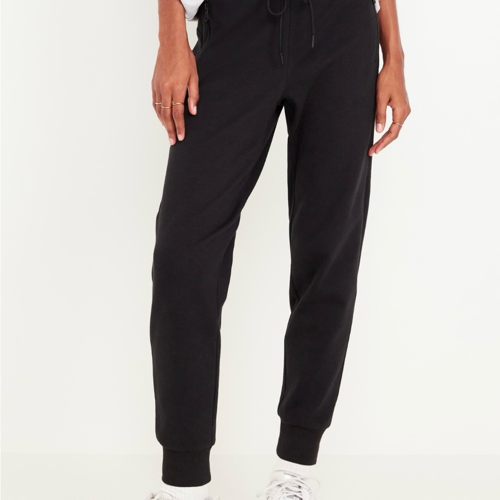 Old Navy High Waisted Dynamic Fleece Joggers